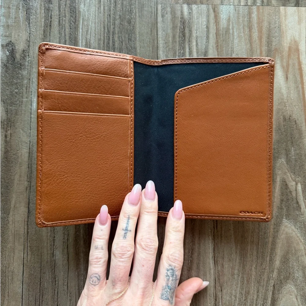 COACH Men's Leather Passport Holder in Tan Brown